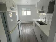 Kensington Courts Studio Apartment for Rent at 11810 129...