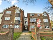 Kenton Road, Blenheim Court HA3, 2 bed flat to rent,...