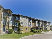 Kenwood Court Spacious 2 Bedroom Unit Apartment For Rent