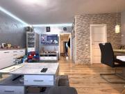 Kernsaniert und Lichtdurchflutet 3 Zimmer Wohnung in...