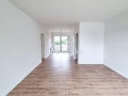 kernsanierte 4 Zi. Wohnung mit Balkon in ruhiger Lage...