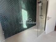 Kernsanierte 5 Zimmer Wohnung mit großer Terasse