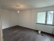 Kernsanierte helle 2 Zimmer Wohnung Zentrale Lage Solingen