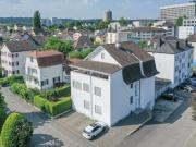 Kernsaniertes Dreifamilienhaus an ruhiger und doch...