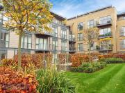Keynes House, Cambridge CB5, 2 bed flat to rent, £2,050...