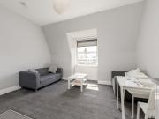 Kilmaurs Road, Flat 2, Newington