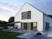 Kin­der­freund­li­ches Ein­fa­mi­li­en­haus mit Flair