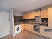 King George Crescent, Wembley, HA0 2 bed flat to rent...