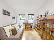 King George Square, Richmond, Surrey, TW10 6LF