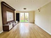 Kingfisher Grove, Three Mile Cross, Reading, Berkshire, RG7