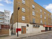 Kings Arms Court, London E1, 2 bed flat to rent, £2,400...