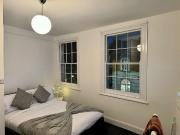 Kings Cross Road, London WC1X, 3 bed flat to rent,...