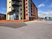 Kings Road, Swansea SA1, 2 bed flat to rent, £1,000 pcm...