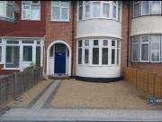 Kingsbury, London, NW9 2 bed flat to rent £1,720 pcm £397 pw