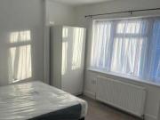 Kingshill Avenue, Hayes, 1 Bedroom House