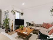Kingston Road, London SW20, 2 bed flat to rent, £2,500...