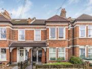 Kingsway, East Sheen, 3 Bedroom Flat