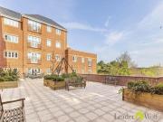 Kingswood Place, Norwich Avenue West, 1 Bedroom Flat