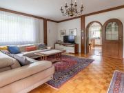 KIRCHBERG THENING. HAUS MIT CHARME UND BEZUG ZUR NATUR