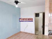 Kitnet com Garagem em Ótima Localização