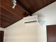 Kitnet com sala e cozinha separadas Ar condicionado,...