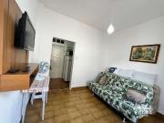 Kitnet / Stúdio para Locação em Praia Grande/SP Cidade...