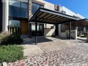 KL/ RENTA HERMOSA CASA EN ALTOZANO QRO