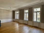 Eleganter Stilaltbau am Naschmarkt – eine Ruheoase im...