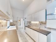 Klassische 4,5 Zimmer Altbauwohnung im Botschaftsviertel