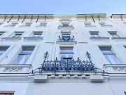 Helle Altbauwohnung mit Erkerzimmer im 18. Bezirk... Helle Altbauwohnung mit Erkerzimmer im 18. Bezirk...