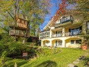 Klassisches Landhaus mit Einliegerwohnung, Edelstahlpool...