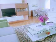 Kleidung mitnehmen & einziehen – 2,5 Zi + Balkon, Top Lage