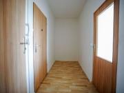 kleine 2 Raum Wohnung für Senioren mit Einbauküche