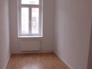 Kleine 2 Zimmer Wohnung im Erdgeschoss, Brunnenstraße in...