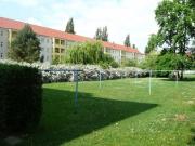 kleine 3 Raum Wohnung mit Balkon in ruhiger und grüner...