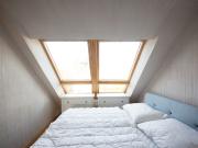 Kleine DG Wohnung mit wunderschönen Schönbrunn Blick