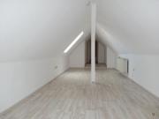 Kleine, gemütliche 2 Zimmer Dachwohnung m. einfacher...