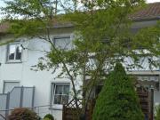 Kleine hübsche Doppelhaushälfte mit schönem Garten...