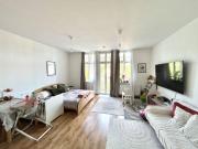Kleine Single Wohnung im Grünen mit Einbauküche !