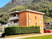 Kleines Gebäude mit 3 Wohnungen