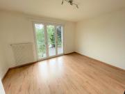 Small studio, ideal for commuters!