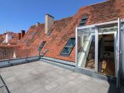 Klimatisierte Dachgeschoß Wohnung mit großer Terrasse...