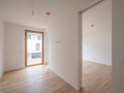 Klimatisierte, ruhige DG Neubauwohnung mit Süd Balkon in...