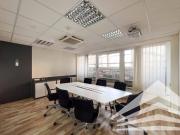 Klimatisiertes 370 m² Büro auf einer Ebene am Linzer...