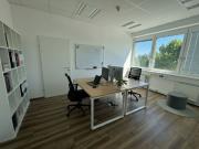 Klimatisiertes Büro mit neuen Fenstern direkt an der U Bahn