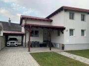 Klimatisiertes Einfamilienhaus mit großem Garten und...