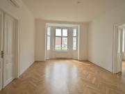 Klimatisiertes und saniertes Altbau Büro in Top...