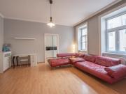 KLNB121+ sanierungsbedürftige 2 Zimmer Wohnung in sehr... KLNB121+ sanierungsbedürftige 2 Zimmer Wohnung in sehr...