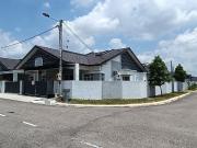 Kluang Taman Bukit Perdana Single Storey Corner lot For...