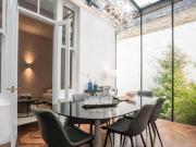 Knightsbridge, London, 2 Bedroom Apartment